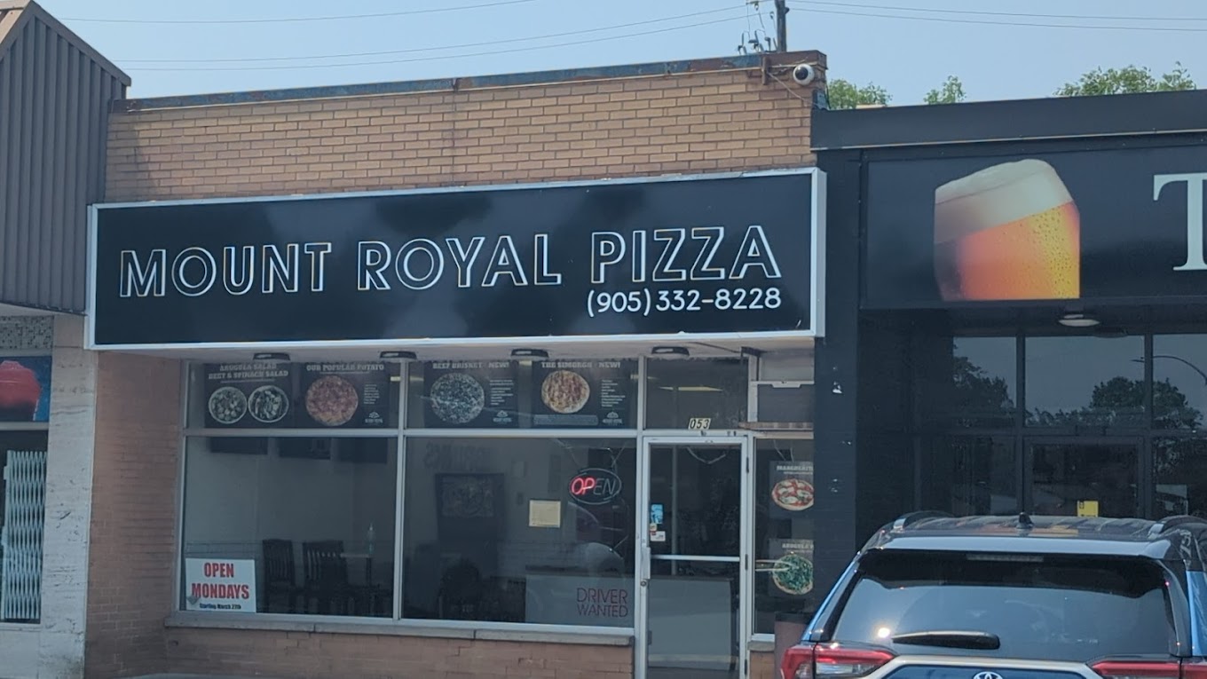 Best Restaurants in Burlington - Mount Royal Pizza